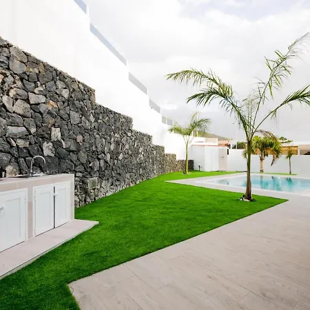 Luxury Your Private Oasis Of Exclusivity 펜션 *